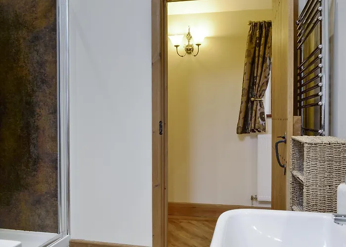 The Old Byre 度假居 Dearham